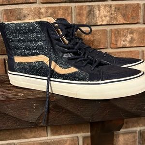 Vans Sk8-Hi Zip.